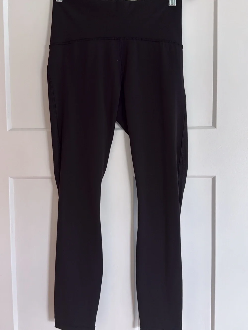 Lululemon Size 6 Black Train Times 7/8 Leggings
